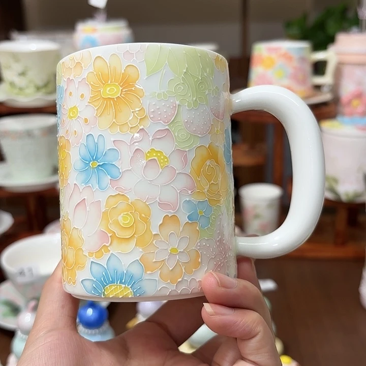 手绘高温釉下彩创意陶瓷