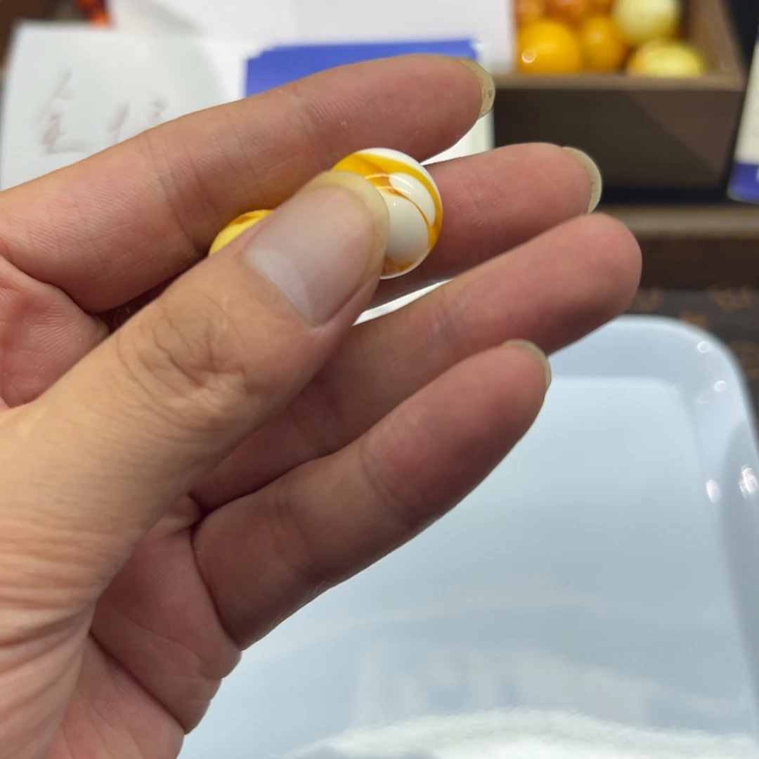 琥珀未镶嵌颈饰18mm