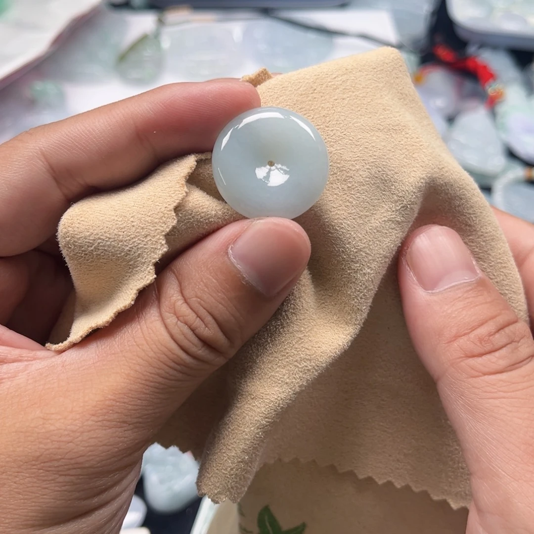 翡翠未镶嵌颈饰天然翡翠A货