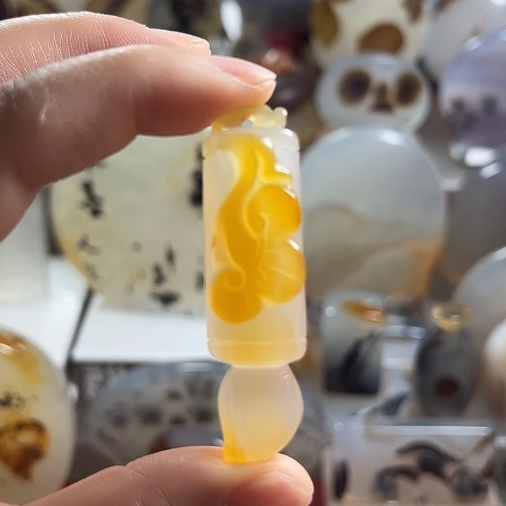 玛瑙/玉髓颈饰未镶嵌