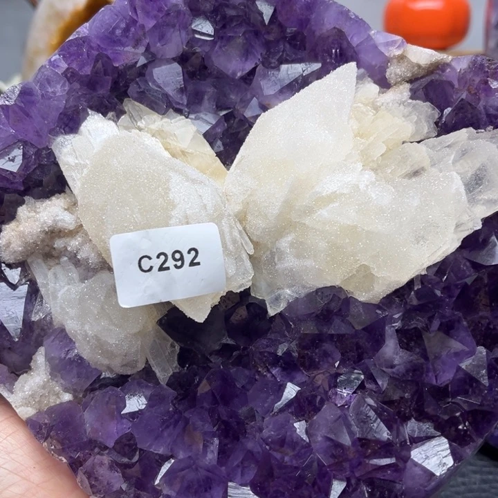 快***光未镶嵌水晶大型摆件（非配饰）