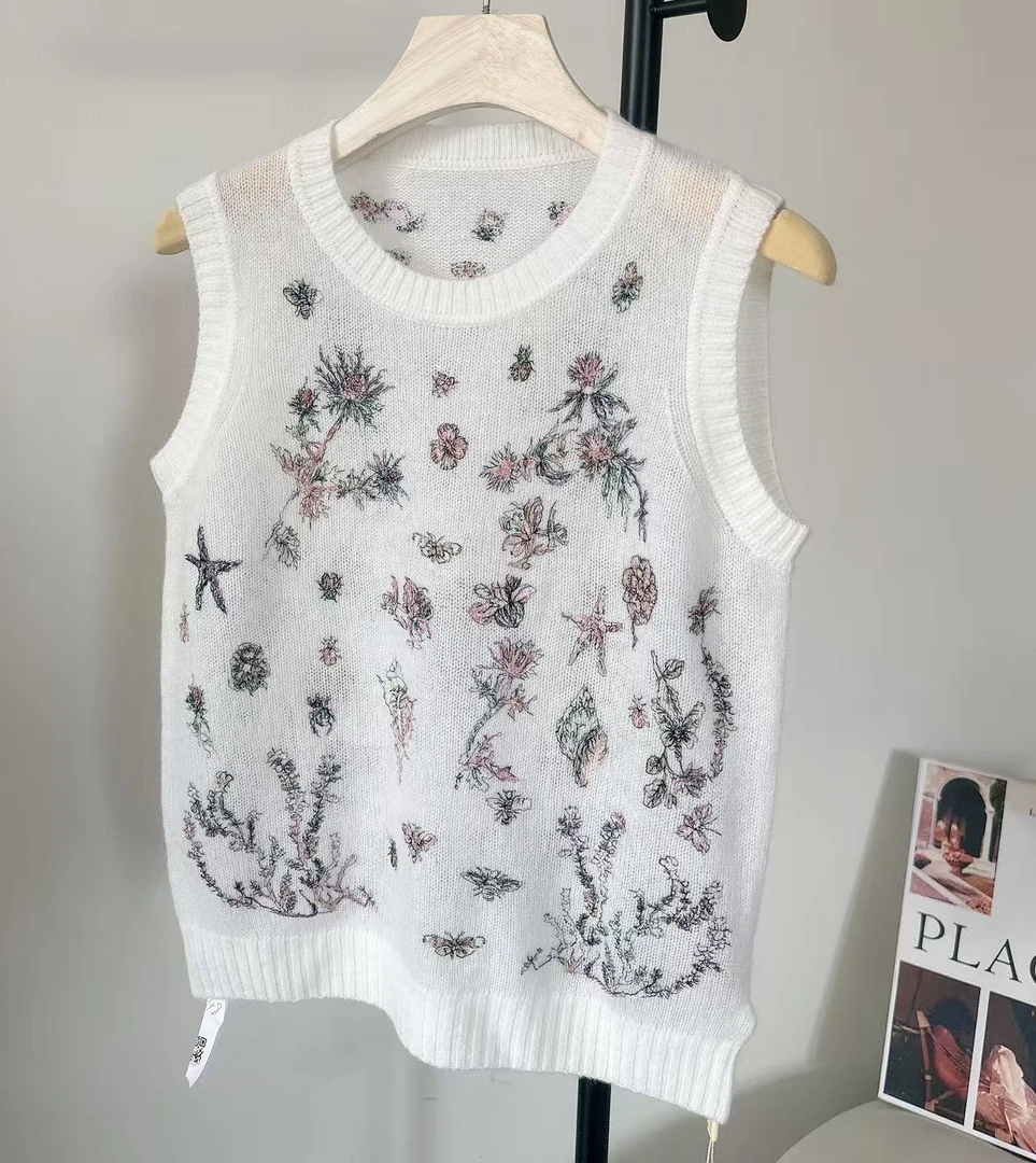 【俩月羊绒】轻奢251137-100山羊绒时尚减龄植物花草手绣针织背心