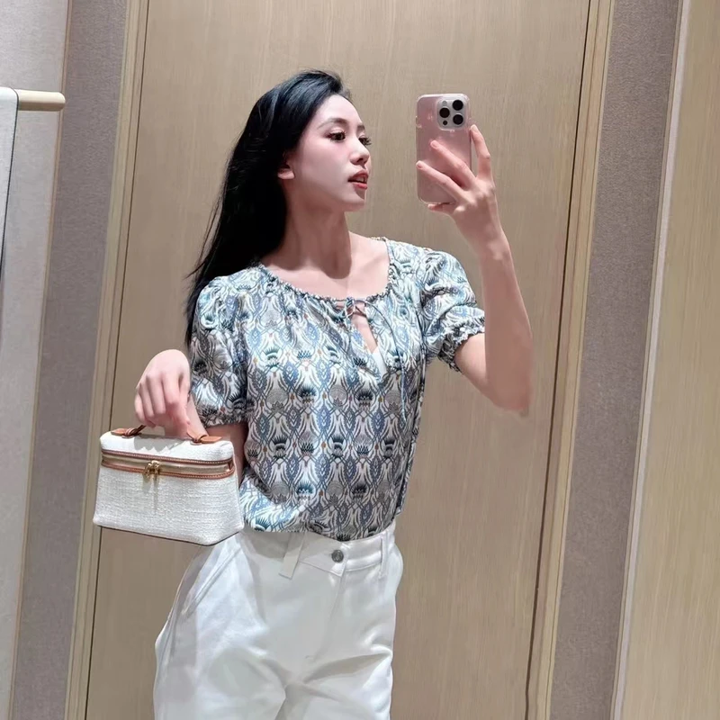 M1390 荷莲富兰！气质百搭松紧领短袖衬衣  衣长54 款号AB93559