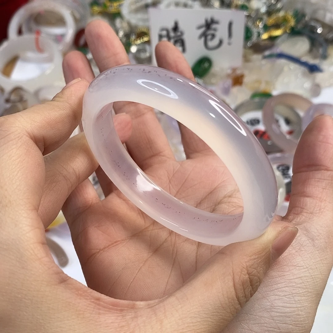 玛瑙/玉髓未镶嵌手镯A158。58.9圈