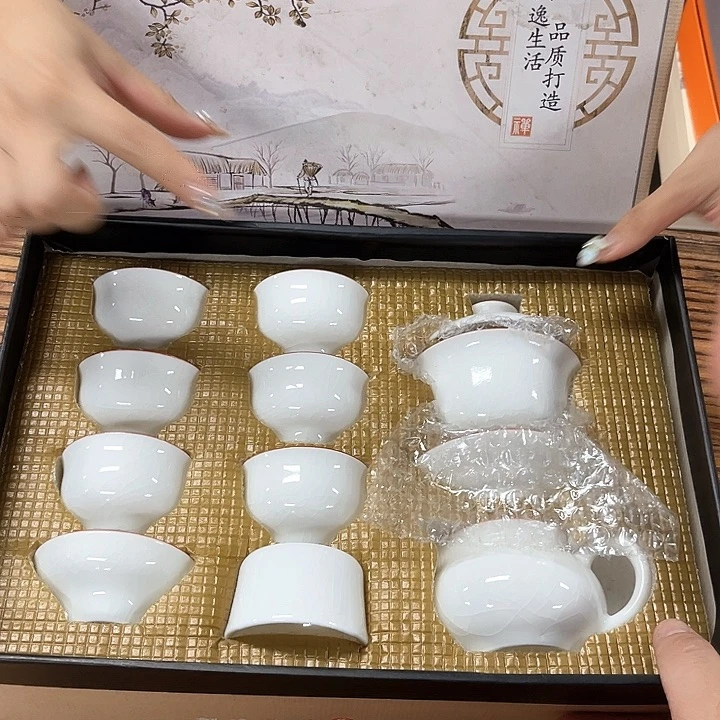 孤品茶具套装等。