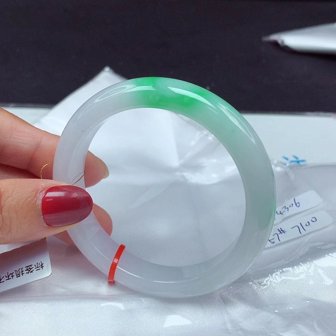 翡翠手镯未镶嵌57圈4306
