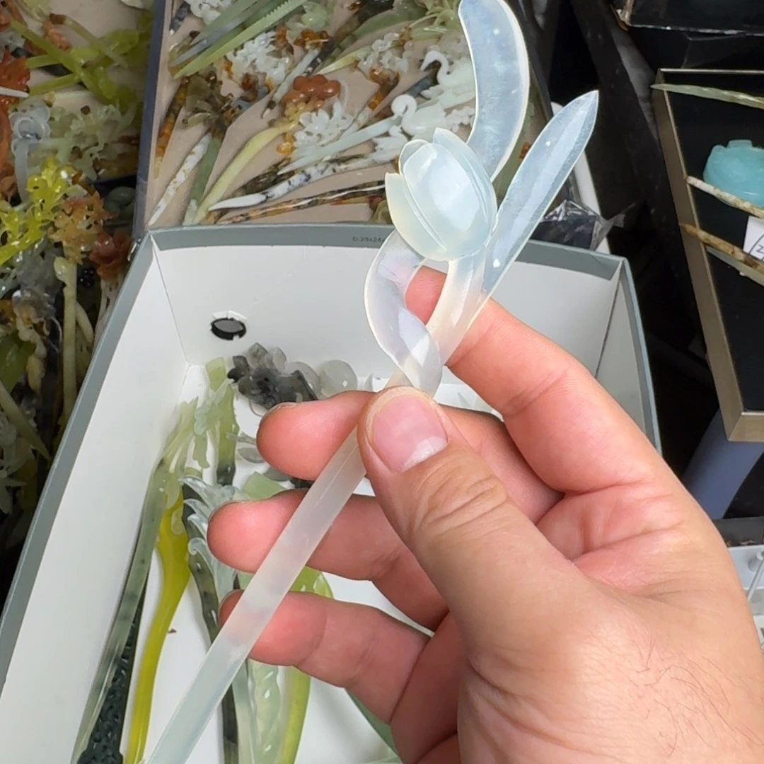 蛇纹石玉未镶嵌发饰