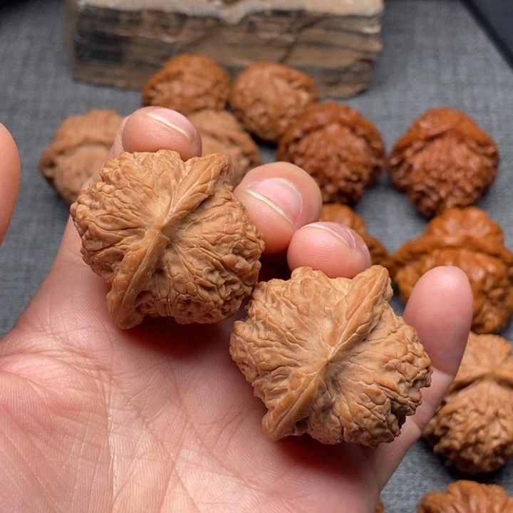 把件文玩核桃血麒麟38