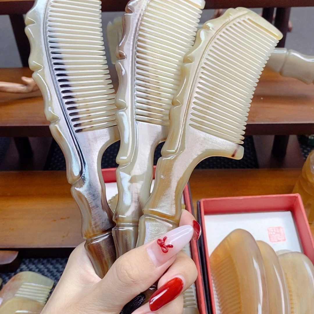 纯手工制作纯牛角梳子