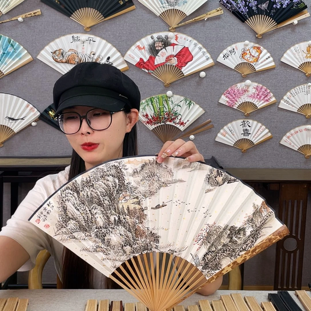 国画95寸梅妃-纯手绘-文玩扇骨（默认粘好）