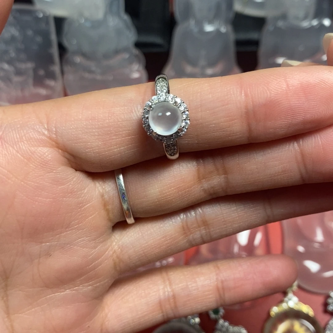 石英质玉合金戒指