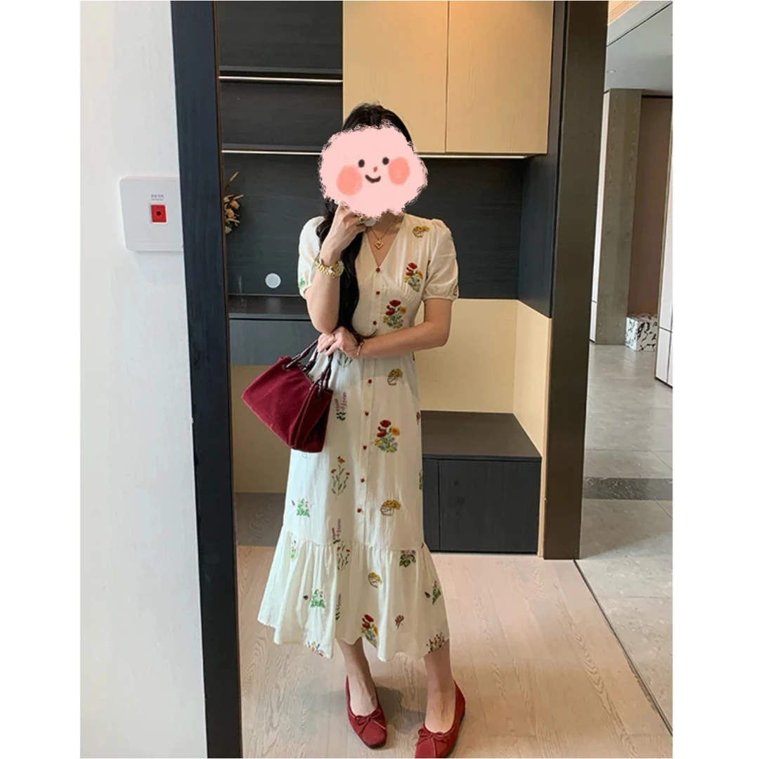 FRVXO【秘密花园】夏季泡泡袖刺绣V领连衣裙收腰显瘦气质法式长裙