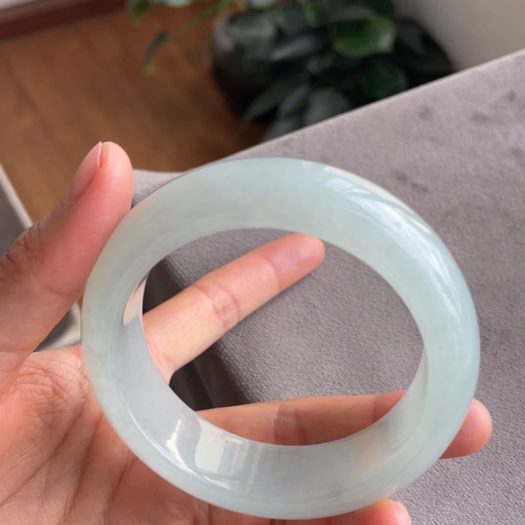翡翠未镶嵌手镯晴水轮胎