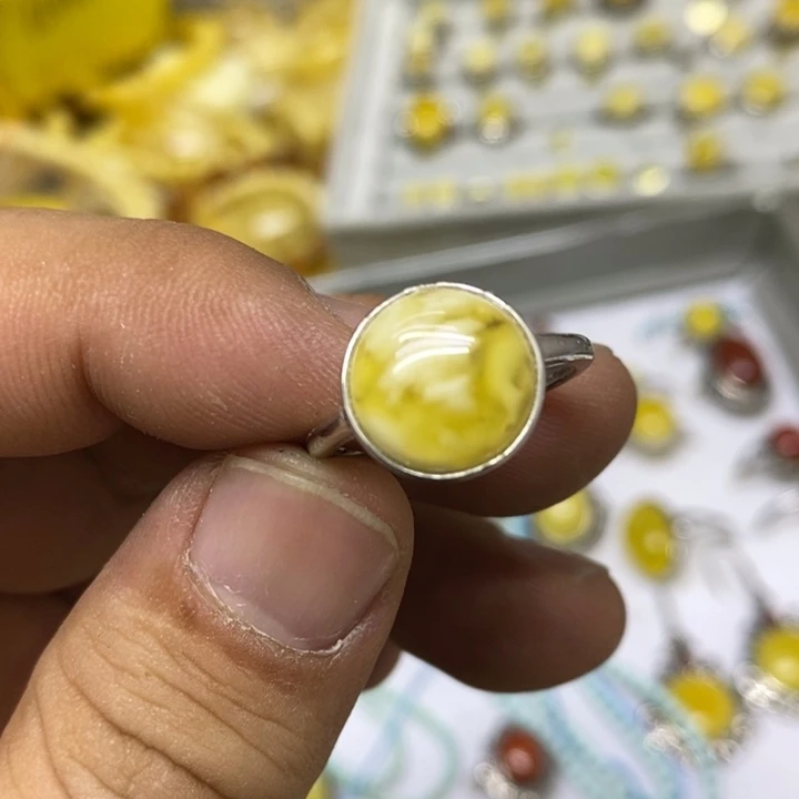 蜜蜡银S925镶嵌裸石戒指