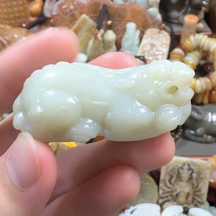 和田玉挂件未镶嵌小*叔