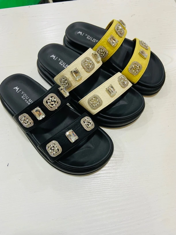 000厚底拖鞋女夏季外穿时尚水钻2025年新款厚底凉拖