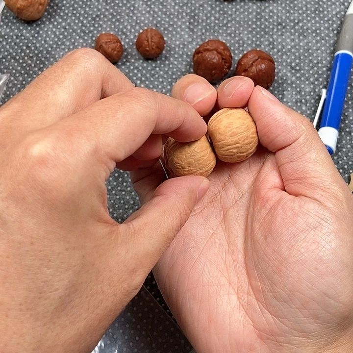 文玩核桃吊坠平底锅24