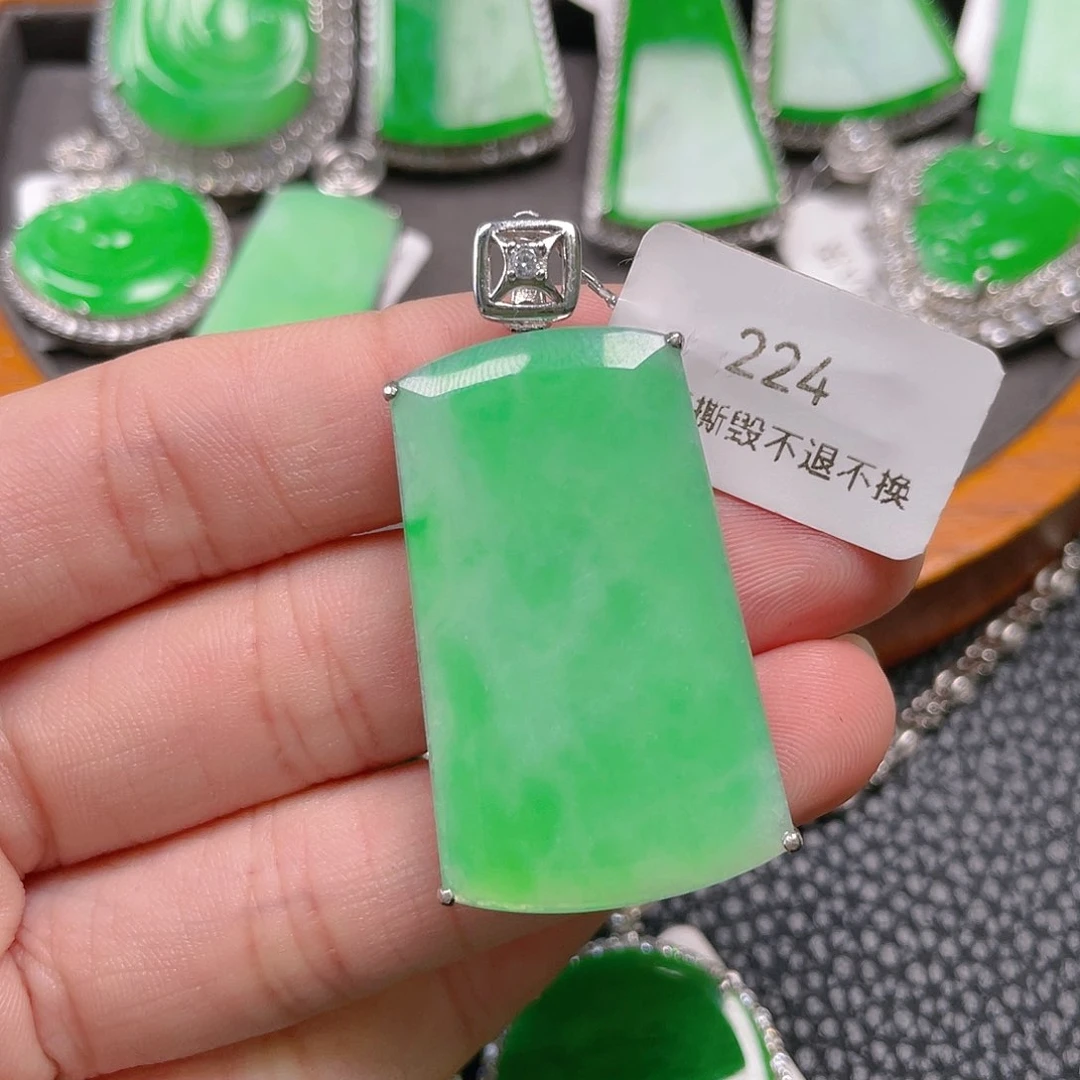 【闪购商品】翡翠颈饰银S925镶嵌硕***?吊坠