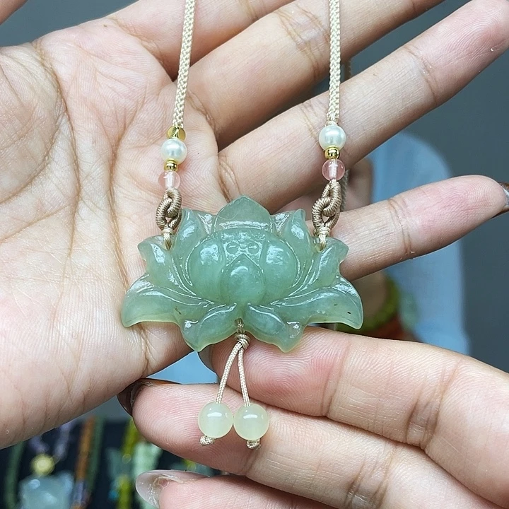 未镶嵌蛇纹石玉颈饰