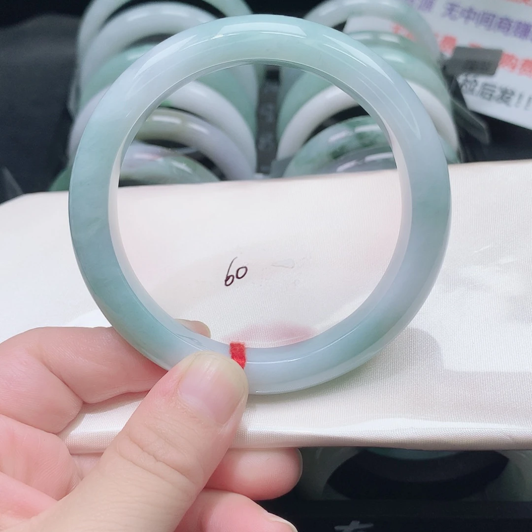 翡翠未镶嵌手镯220