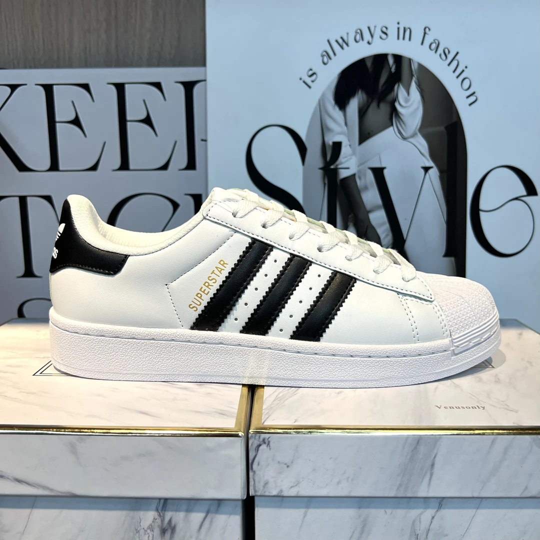 华南仓经典男女情侣鞋百搭