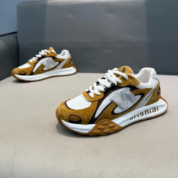 秋季新款男士休闲鞋青春潮流运动鞋简约舒适轻奢爆款网红软底男鞋