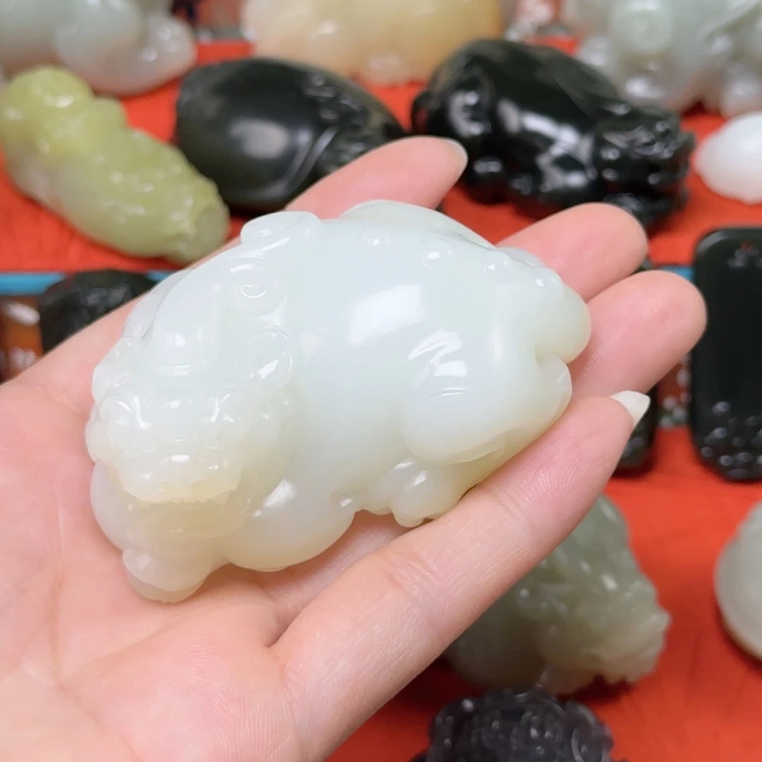 未镶嵌和田玉挂件