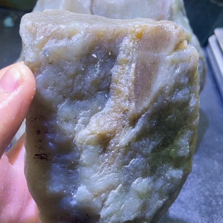 和田玉未镶嵌珠宝半成品