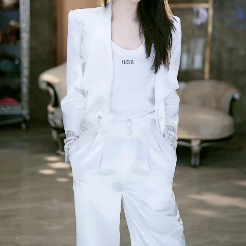 4-12【名利场】时尚气质镂空百搭外套