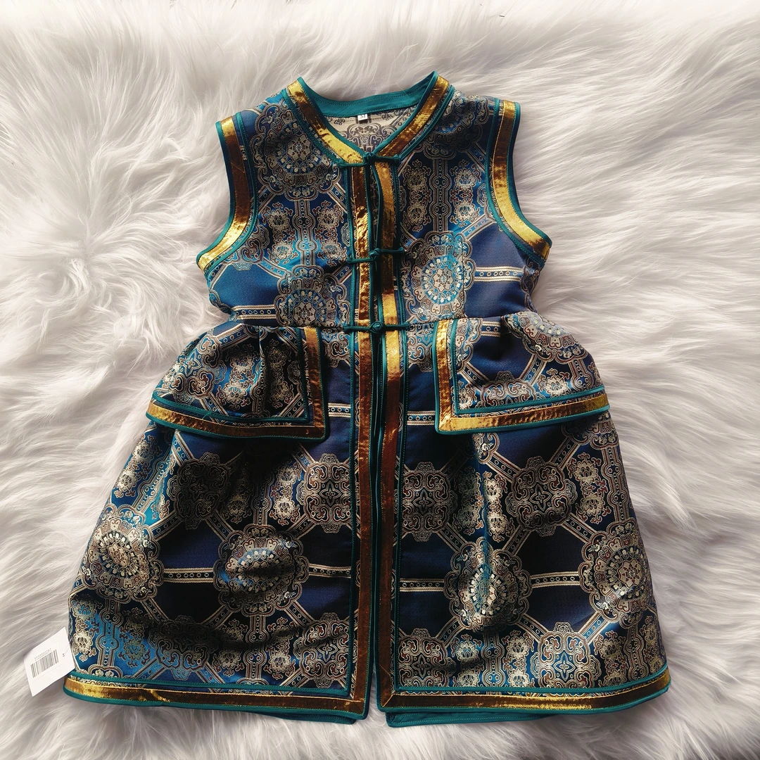 名族风格儿童马甲裙子