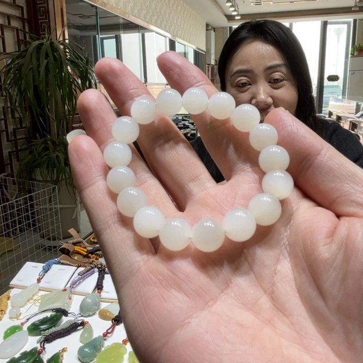 和田玉未镶嵌手串