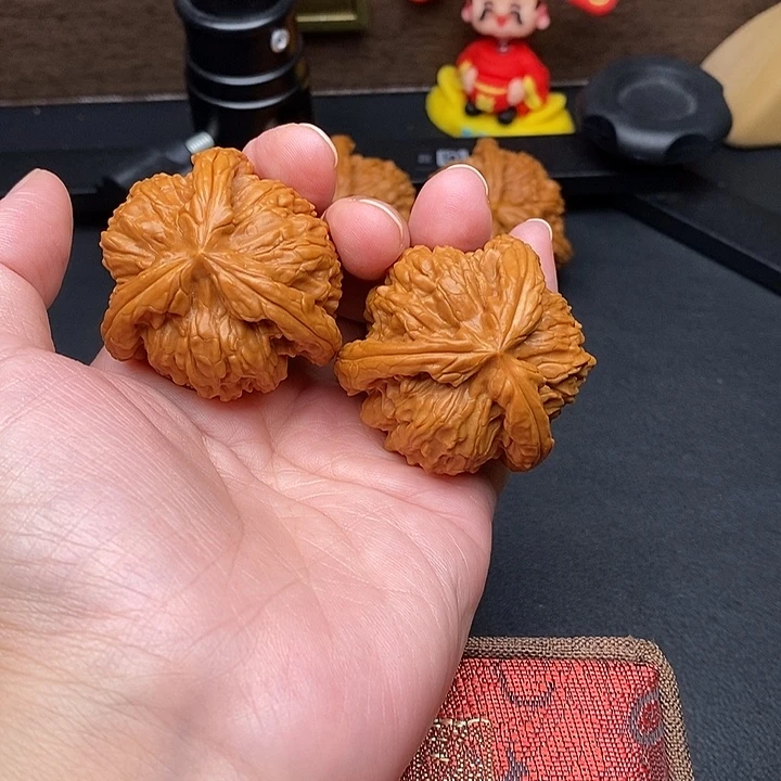 把件文玩核桃白奔