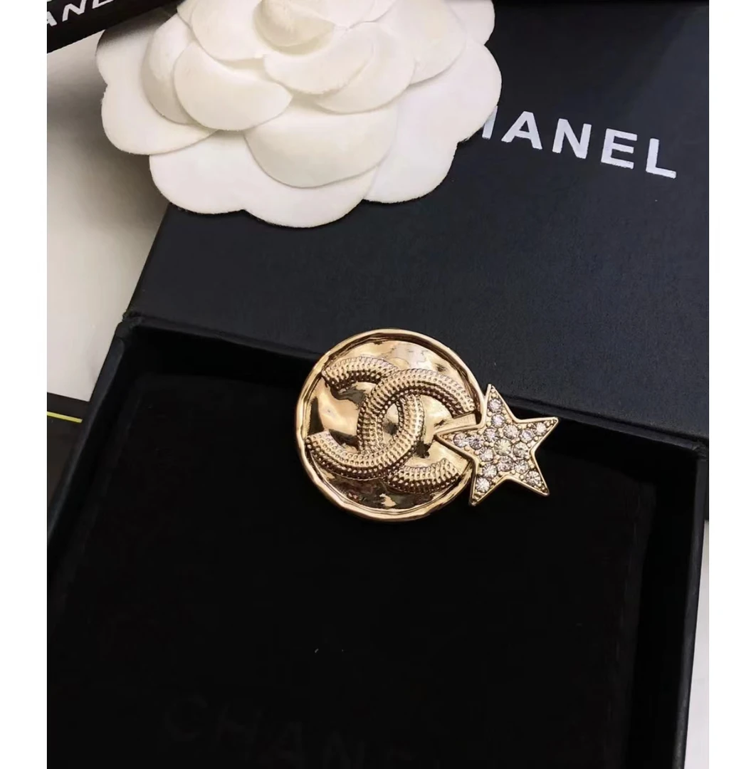 95新 Chanel/香奈儿 代卖服务！金币星星胸针 16831203 nn