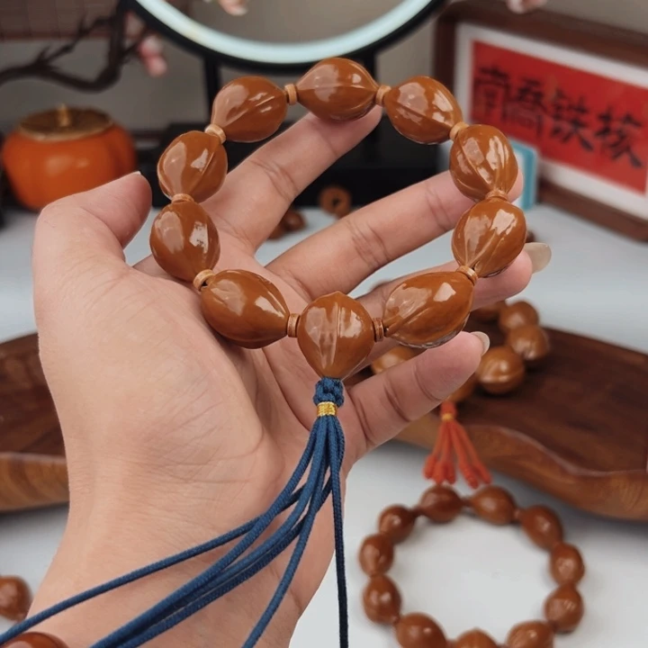y***y橄榄核手串19×26鲨鱼背