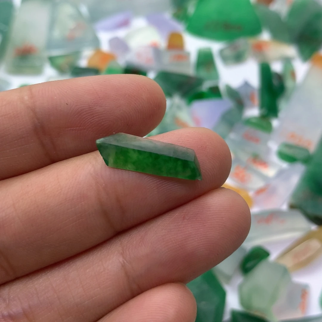 定制翡翠未镶嵌天然翡翠