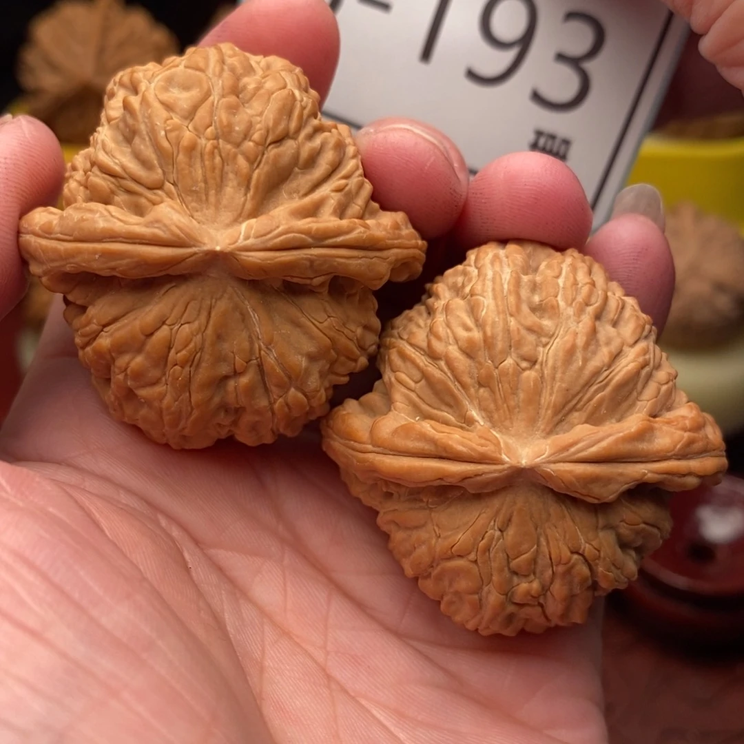 文玩核桃把件球白42