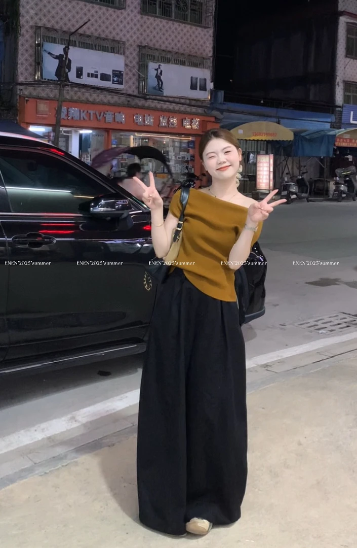 【恩恩穿搭】早秋新款小众气质T恤针织短袖简约针织上衣