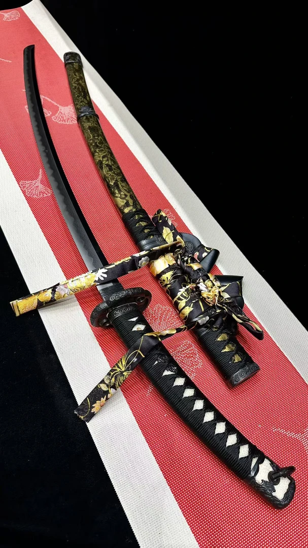【墨隐星落】X 秋水太刀 乌兹钢烧刃 漆鞘 黄铜 工艺品 未开刃