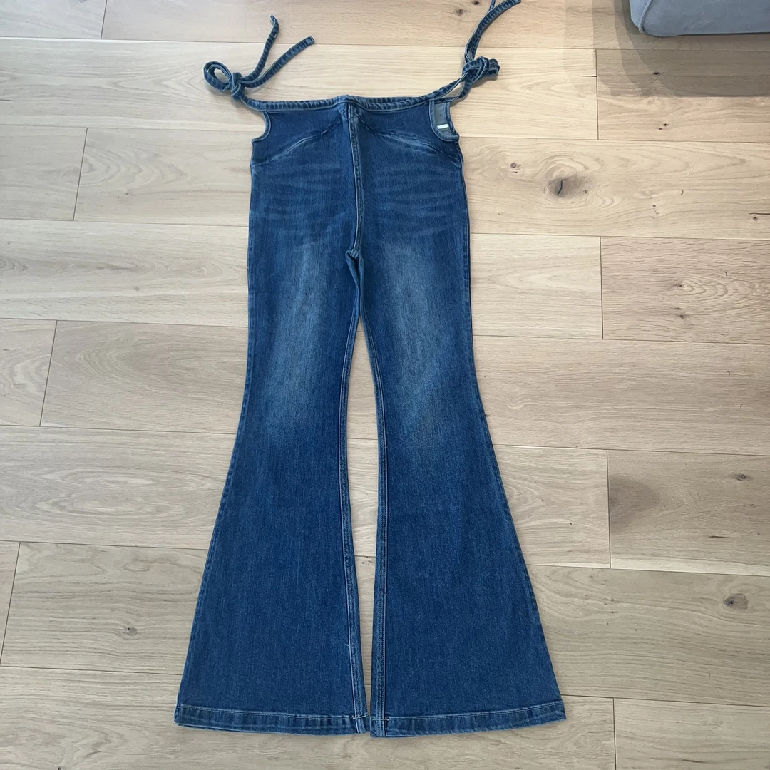 KIOKWANG//韩系设计款超好看 修身牛仔喇叭裤露腰绑带长裤