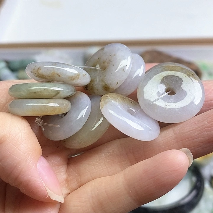 翡翠未镶嵌颈饰天然翡翠76
