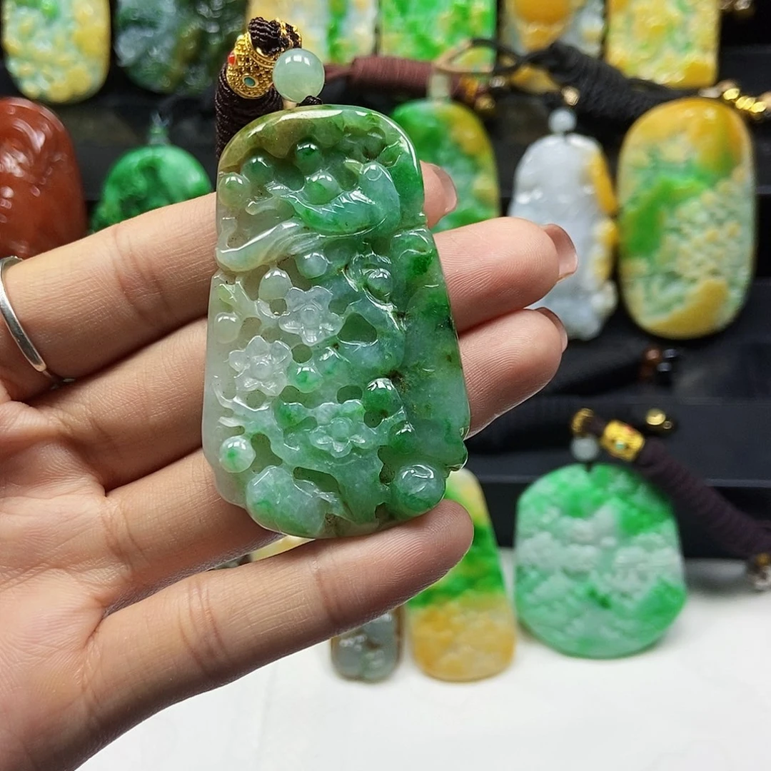 翡翠未镶嵌颈饰天然翡翠A货