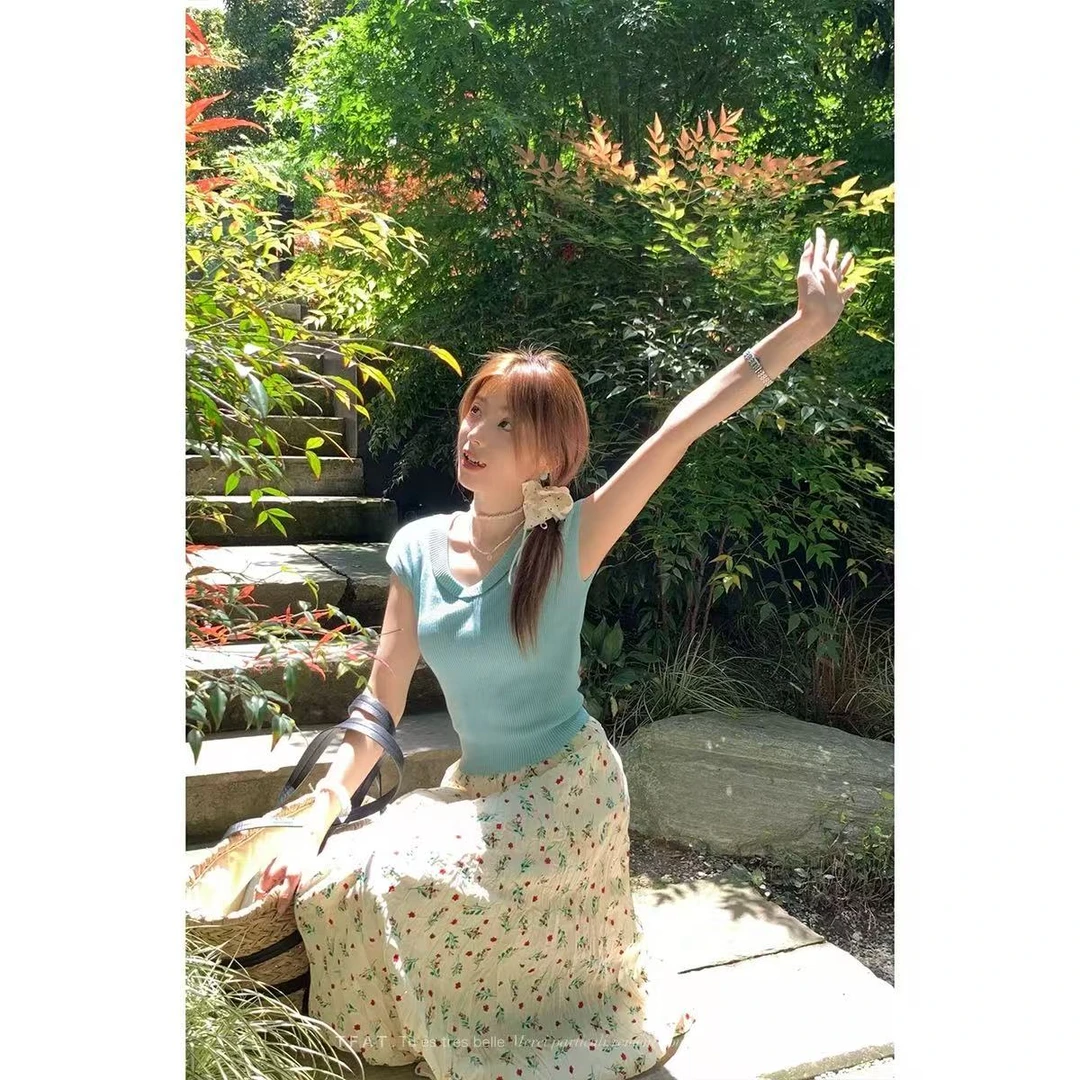 D6-3蓝色“V领”短袖（919）