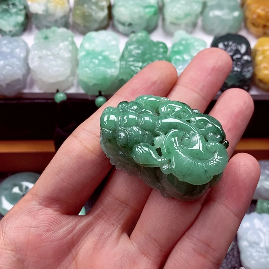 颈饰未镶嵌翡翠翡翠