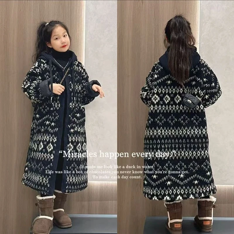 2025冬季新款女童外套加厚秋冬装女孩中大童连帽儿童保暖洋气大衣