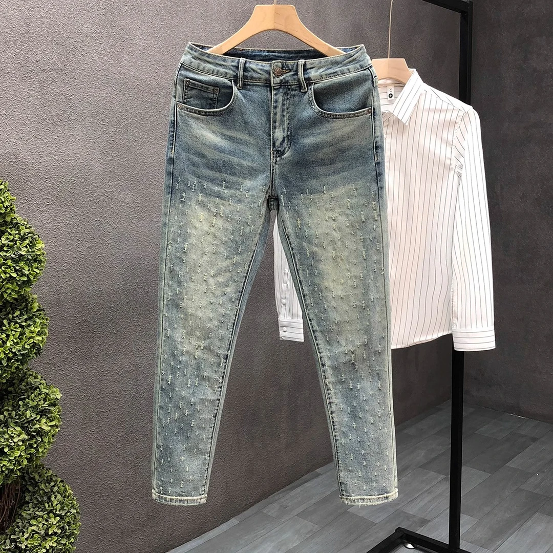 2025新款浅色小破洞牛仔裤男士潮流潮牌修身小脚裤痞帅百搭男裤子
