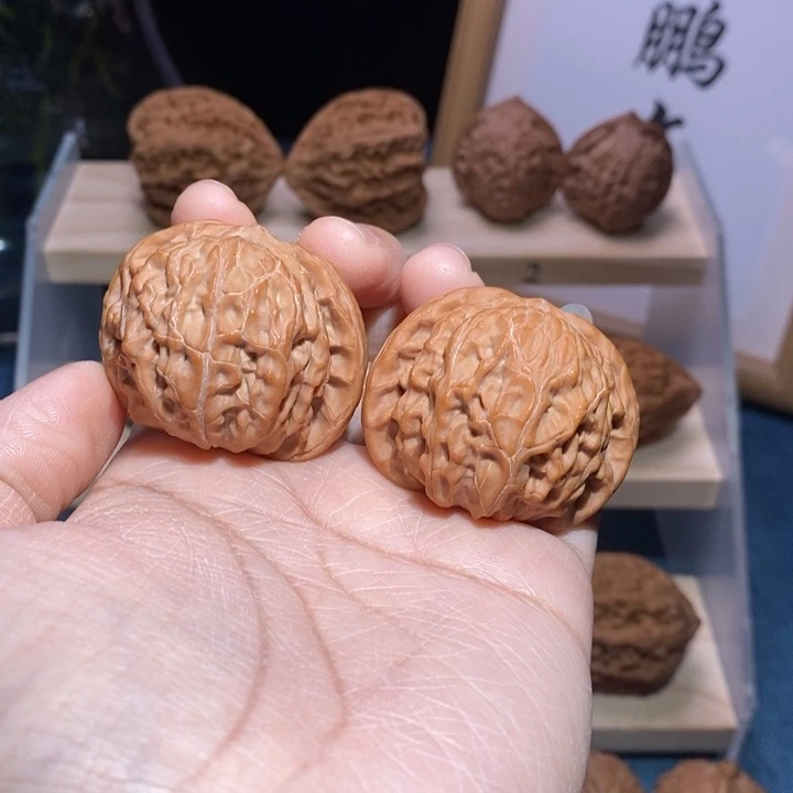 文玩核桃吊坠磨盘