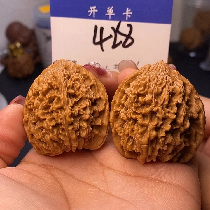 吊坠桃核满天星40无刀痕49克左右s