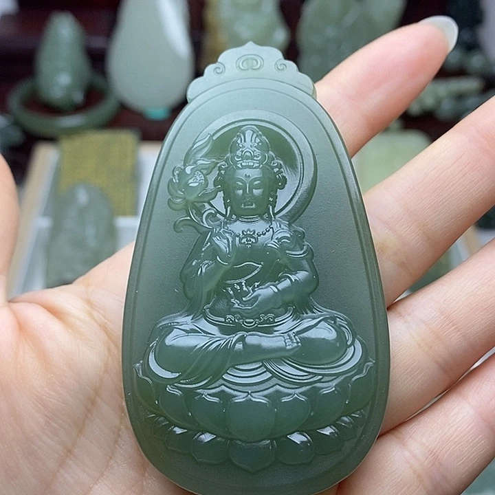 和田玉未镶嵌颈饰