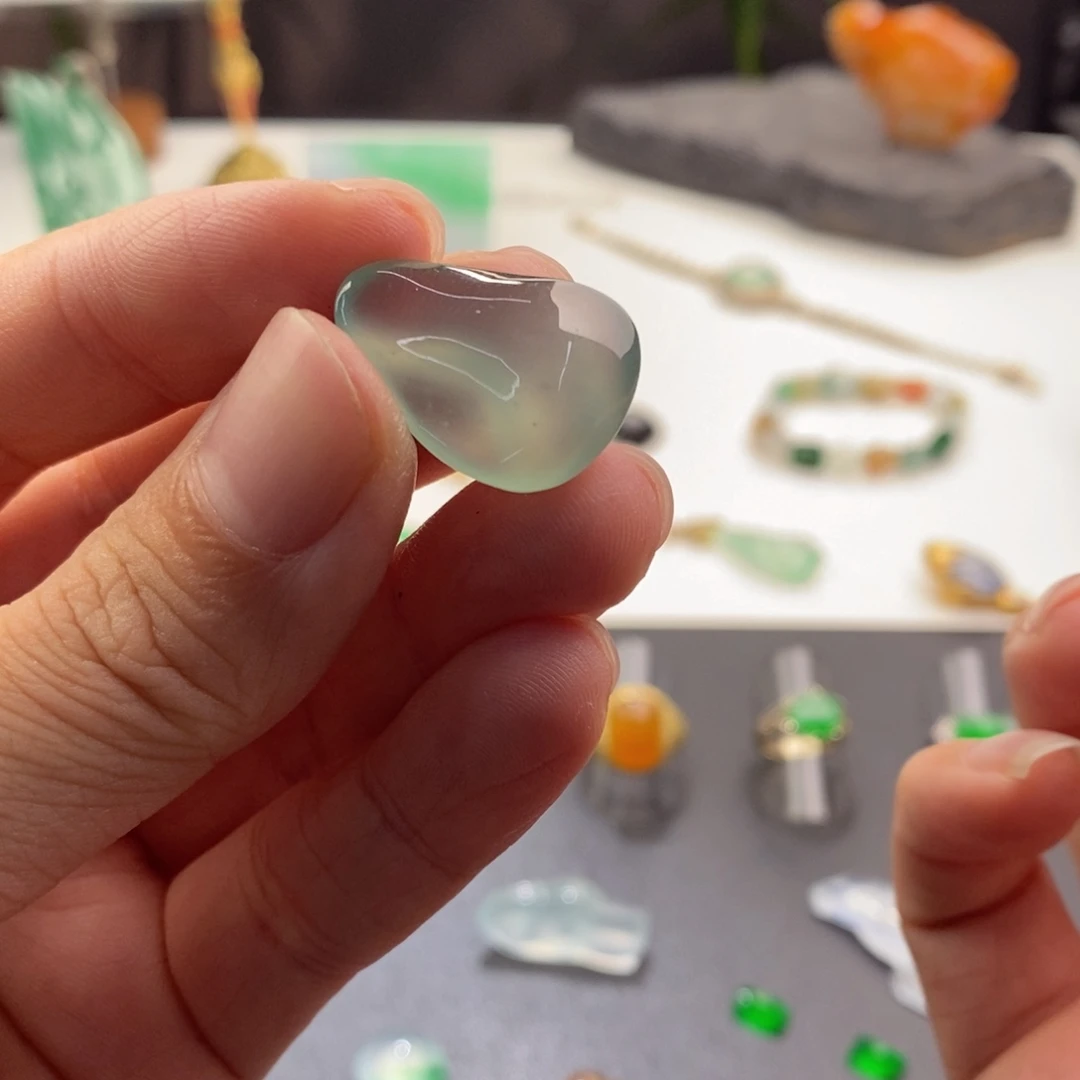 定制翡翠未镶嵌包工