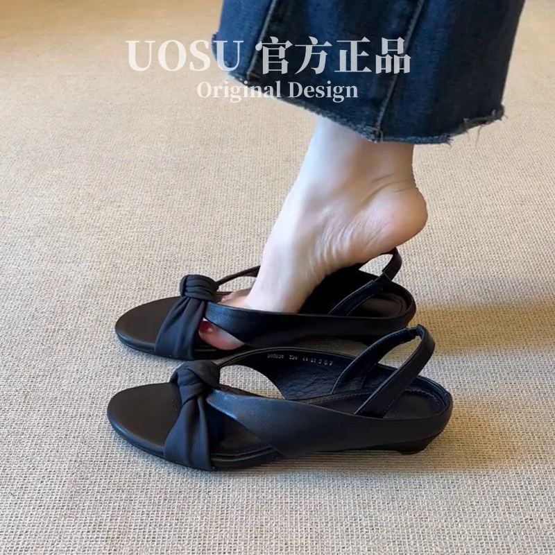 UOSU正品优雅气质百搭设计时尚日常夏季外穿软底舒适圆头露趾凉鞋